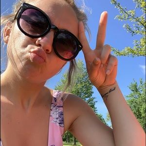 Meet your Posher, Sierra